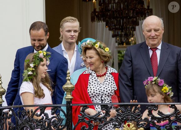 Archives - Le prince Haakon, Marius Borg Hoiby, le roi Harald, la reine Sonja - La princesse Ingrid Alexandra de Norvège va fêter ses 18 ans le 21 janvier 2022