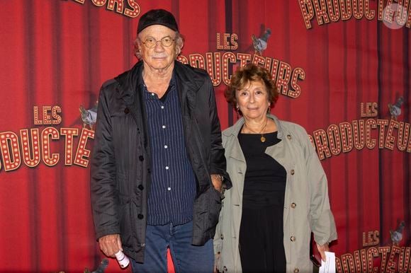 Exclusif - Patrick Chesnais et sa femme Josiane Stoléru au photocall de la générale de la comédie musicale "Les Producteurs" d'Alexis Michalik au théâtre de Paris, France, le 8 octobre 2025. 

© Vincenzo Arnone/Bestimage