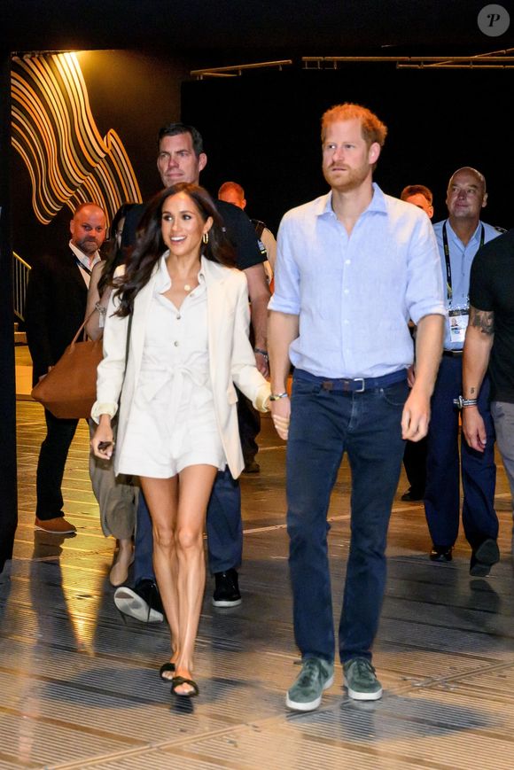 Le prince Harry, duc de Sussex et Meghan Markle, duchesse de Sussex, aux Invictus Games 2023 à Dusseldorf, le 15 septembre 2023. (Backgrid USA / Bestimage).