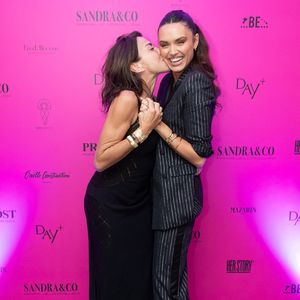 Exclusif - Sandra Sisley et Diane Leyre - Photocall à la suite Sandra & Co lors du Festival International des Séries de Cannes, Canneseries Saison 8, à l’hôtel JW Marriott Cannes le 28 avril 2025.

© Aurelio Stella / William Sanches Tavares / Evenjoy / Bestimage