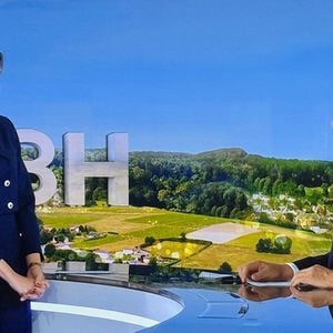 Jacques Legros présente son dernier JT de 13 heures en sa qualité de joker pendant près de 26 ans sur TF1, le 9 mai 2025.  © Agence via Bestimage