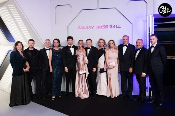 Cédric Grolet, Charles Leclerc, Alexandra Leclerc, Stéphane Valeri, Camilla de Bourbon des Deux-Siciles, Charles de Bourbon des Deux-Siciles et Gérald-Brice Viret assisteront à la 70e édition du « Bal de la Rose » (Bal de la Rose) au Monte-Carlo Sporting Club à Monaco, le 21 mars 2026. Photo : Olivier Huitel/Pool/ABACAPRESS.COM