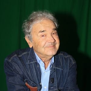 Pierre Perret - Les invités de l'émission "L'instant de Luxe" sur la chaîne Non Stop People à Paris le 8 juin 2021.

© Philippe Baldini / Bestimage