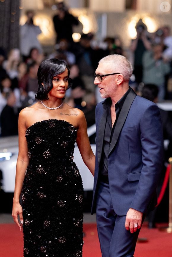 Vincent Cassel et sa compagne Narah Baptista - Montée des marches du film « Parthenope » lors du 77ème Festival International du Film de Cannes, au Palais des Festivals à Cannes. Le 21 mai 2024
© Jacovides-Moreau / Bestimage