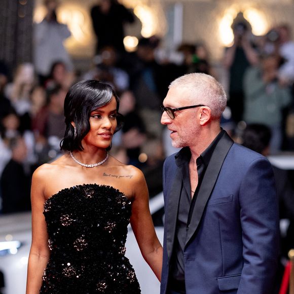 Vincent Cassel et sa compagne Narah Baptista - Montée des marches du film « Parthenope » lors du 77ème Festival International du Film de Cannes, au Palais des Festivals à Cannes. Le 21 mai 2024
© Jacovides-Moreau / Bestimage