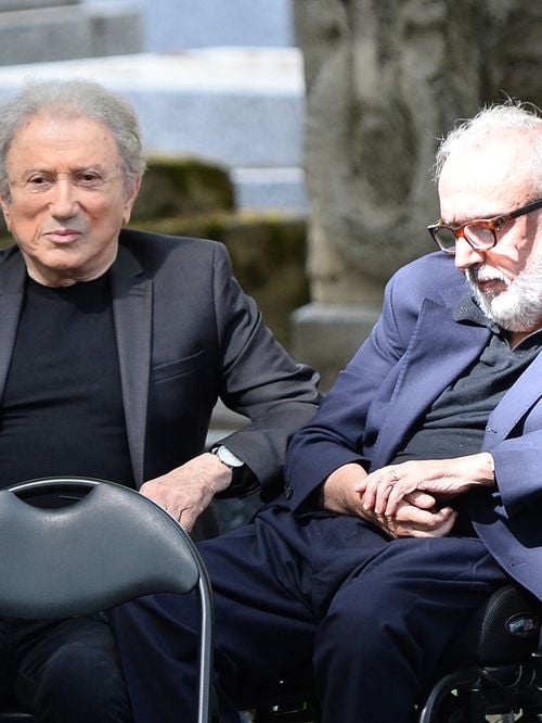 Michel Drucker, Éric Antoine, Dominique Farrugia... de nombreuses figures de la télévision réunies pour l'ultime voyage de Françoise Coquet