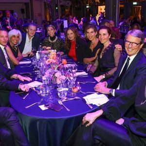 Grand retour pour cet ancien visage phare de M6 !

Exclusif - Marc-Olivier Fogiel, Linda Pinto, guest, Mathilde Favier, Barbara Rosnay-Veil, Vanessa van Zuylen, guest, Cristina Cordula - Soirée du Gala caritatif de l'Institut Rafaël  et de la Zag Foundation, dédié à l'accompagnement des enfants en santé intégrative au Pavillon Gabriel à Paris. © Erez Lichtfeld/Bestimage