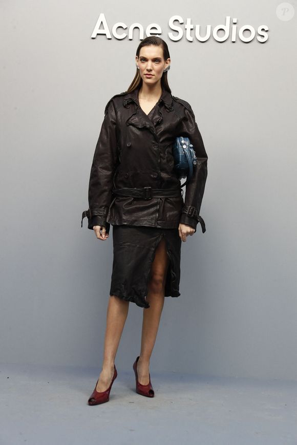 Charlotte Cardin - Photocall du défilé Acne Studios "Collection Prêt-à-Porter Automne/Hiver 2025-2026" lors de la Fashion Week de Paris, le 5 mars 2025.