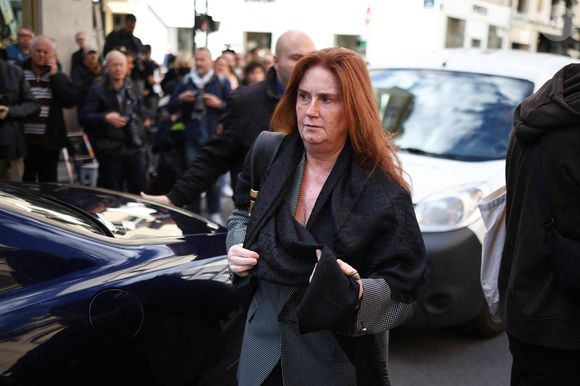 L'ambassadrice d'Italie en France, Emanuela D'Alessandro, arrive à la cérémonie funéraire de l'actrice italo-française Claudia Cardinale à l'église Saint-Roch à Paris, France, le 30 septembre 2025. Claudia Cardinale, décédée le 23 septembre à l'âge de 87 ans, a eu une carrière longue de six décennies et a été dirigée par de grands acteurs tels que Federico Fellini et Luchino Visconti. Photo par Raphael Lafargue/ABACAPRESS.COM