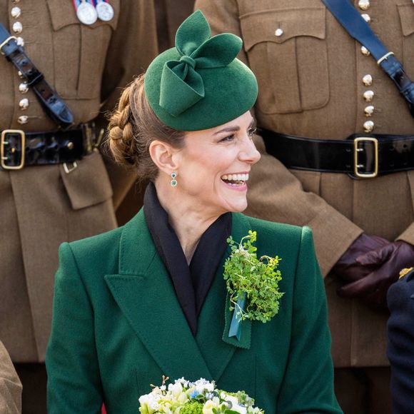 Kate Middleton assiste au défilé de la Saint-Patrick des Irish Guards à la caserne de Mons, Aldershot.
Backgrid UK/ Bestimage