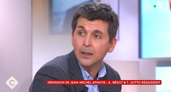 Thomas Sotto sur le plateau de "C à vous", il évoque le départ de Jean-Michel Aphatie