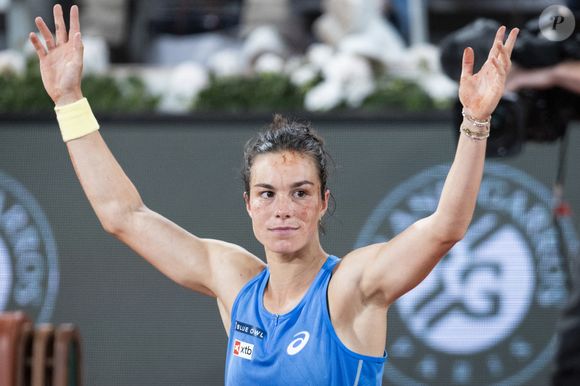 La française Loïs Boisson remporte le quart de finale face à M.Andreeva lors des internationaux de France de Tennis de Roland Garros 2025 (Jour 11), à Paris, France, le 4 juin 2025. © Jacovides-Moreau/Bestimage
