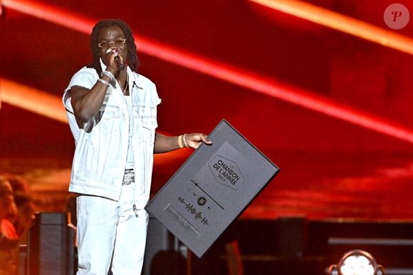 Exclusif - Gazo a reçu le prix de la chanson la plus "streamée" dans l'émission "La chanson de l'année".

© Bruno Bebert-Christophe Clovis / Bestimage