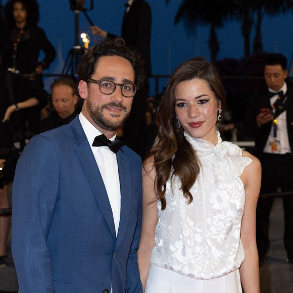 Thomas Hollande et Émilie Broussouloux assistent à la projection de "R.M.N" lors de la 75e édition du festival de Cannes au Palais des Festivals le 21 mai 2022 à Cannes, France. Photo de Shootpix/ABACAPRESS.COM