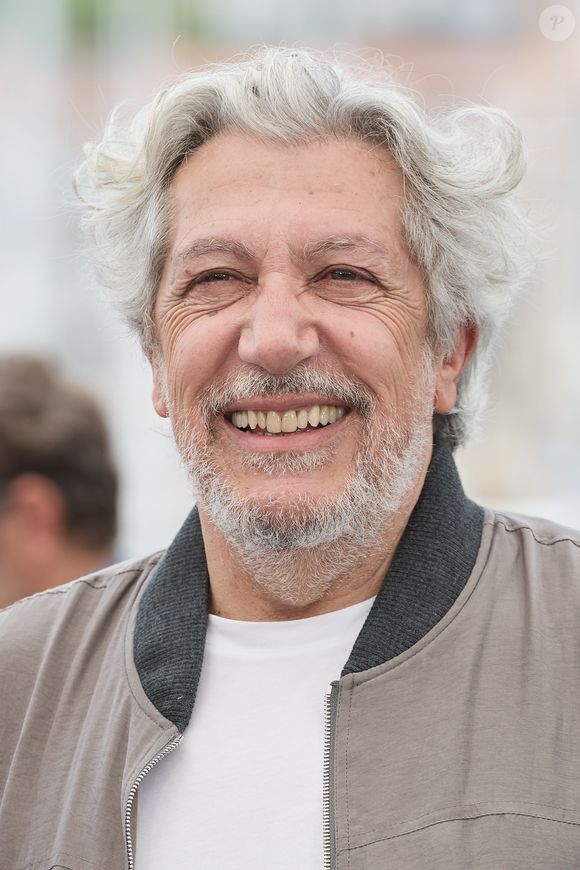 Alain Chabat - Photocall du film "L'Amour Ouf" (Beating Hearts / Compétition) lors du 77ème Festival International du Film de Cannes (14 - 25 mai 2024), le 24 mai 2024. 
© Moreau / Jacovides / Bestimage