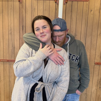 Lucile (L'amour est dans le pré) : Déjà fini le repos forcé, elle reprend du service "seule, sans Jérôme"