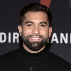 Kendji Girac assiste à la première de Monsieur Aznavour au Grand Rex le 22 octobre 2024 à Paris, France. Photo by David NIVIERE/ABACAPRESS.COM