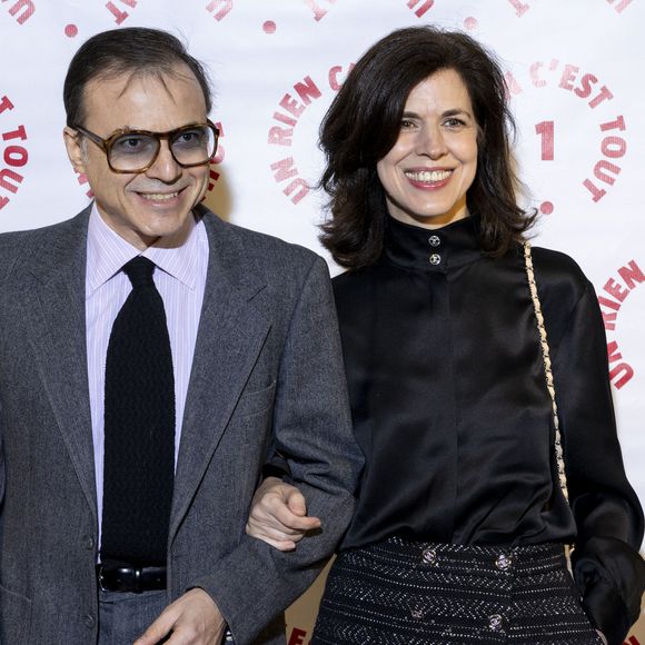 Bertrand Burgalat et sa femme Vanessa Seward au photocall des invités au dîner de gala de l'association "Un rien c'est tout" au musée de l'armée aux Invalides à Paris le 7 mars 2024. © Cyril Moreau / Bestimage