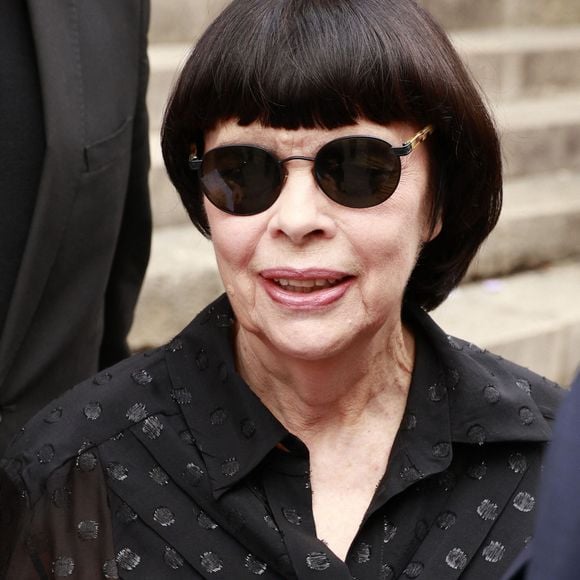Exclusif - Mireille Mathieu lors de la cérémonie religieuse pour Olivier Echaudemaison en l'église Saint-Roch à Paris, France, le 7 septembre 2026. © Christophe Aubert/Bestimage