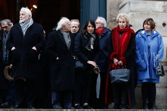 Jacques Weber, Nicole Sonneville, Macha Méril - Sorties des obsèques de Niels Arestrup à l'Église Saint-Roch à Paris. Le 10 décembre 2024
© Christophe Clovis / Bestimage