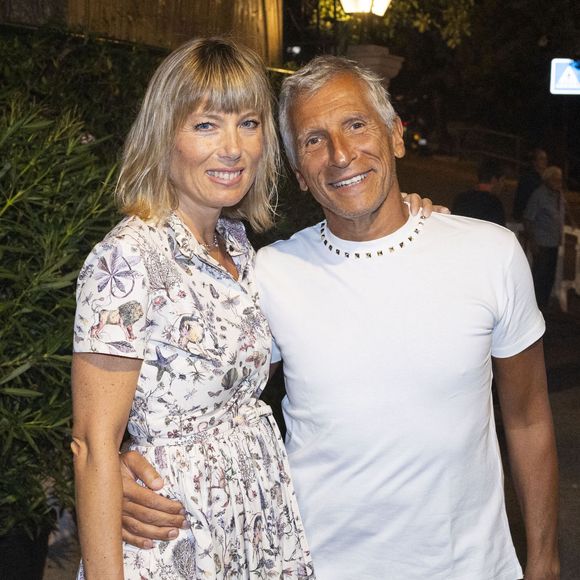 Exclusif - Nagui et sa femme Mélanie Page lors du spectacle "Les gros patinent bien" au théâtre de Verdure lors du 41ème Festival de Ramatuelle ( qui fête ses 40 ans) le 10 août 2025. 

© Cyril Bruneau / Bestimage
