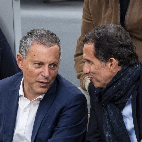 Marc-Olivier Fogiel,  Alexandre Bompard dans les tribunes lors de la session du soir des Internationaux de France de Tennis de Roland Garros 2025, à Paris, France, le 4 juin 2025. © Jacovides-Moreau/Bestimage