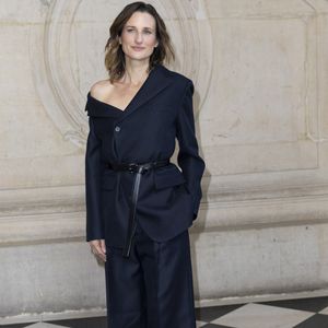 Léon dévore des longs-métrages quand sa soeur Anna Paloma côtoie de nombreux plateaux de cinéma !
Camille Cottin au photocall du défilé Christian Dior "Collection Haute Couture Printemps/Eté 2025" au Musée Rodin, lors de la Fashion Week de Paris (PFW), le 27 janvier 2025.
© Olivier Borde/Bestimage