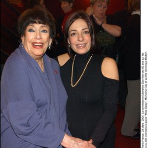 Micheline Dax et sa fille Véronique en 2004. © Serge Arnal/ABACA. 56720-7. Paris-France, 03 Mars 2004