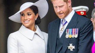 Harry et Meghan boycottés du Noël royal, on sait enfin ce qu'ils ont fait avec leurs enfants Archie et Lilibet