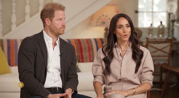 Le prince Harry, duc de Sussex et Meghan Markle, duchesse de Sussex, lors d'une interview pour l'émission CBS News Sunday Morning, diffusée le 4 août 2024. Lors de ce programme, le couple princier a évoqué leurs enfants, Archie Harrison, 5 ans et Lilibet Diana, 3 ans et leur volonté de les protéger des dangers du web. JLPPA / Bestimage