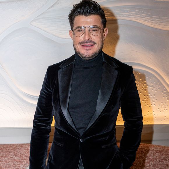 Vincent Niclo au dîner de Noël organisé par M.Gargia et C.Rizk au restaurant La Baia Paris le 23 novembre 2025.

© Sébastien Frémont / Bestimage