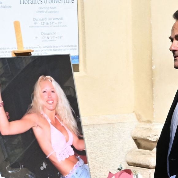 Devant l’entrée, un portrait symbolique a été exposé pour accueillir les proches et les admirateurs :  celui de la victoire de Loana dans "Loft Story" en 2001.

Obsèques de Loana Petrucciani dans la cathédrale Sainte-Réparate à Nice le 10 avril 2026. 

 © Bruno Bebert/Bestimage