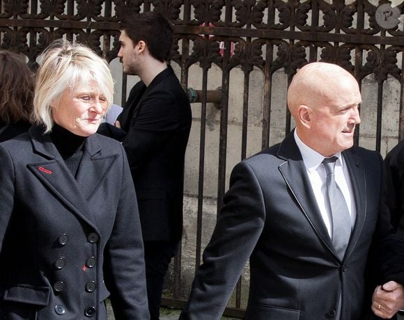 Louis Bodin et son épouse Claire Depeuille-Bodin assistent aux obsèques de Florence Arthaud à l'église Saint-Séverin à Paris, France. Photo par Audrey Poree/ABACAPRESS.COM