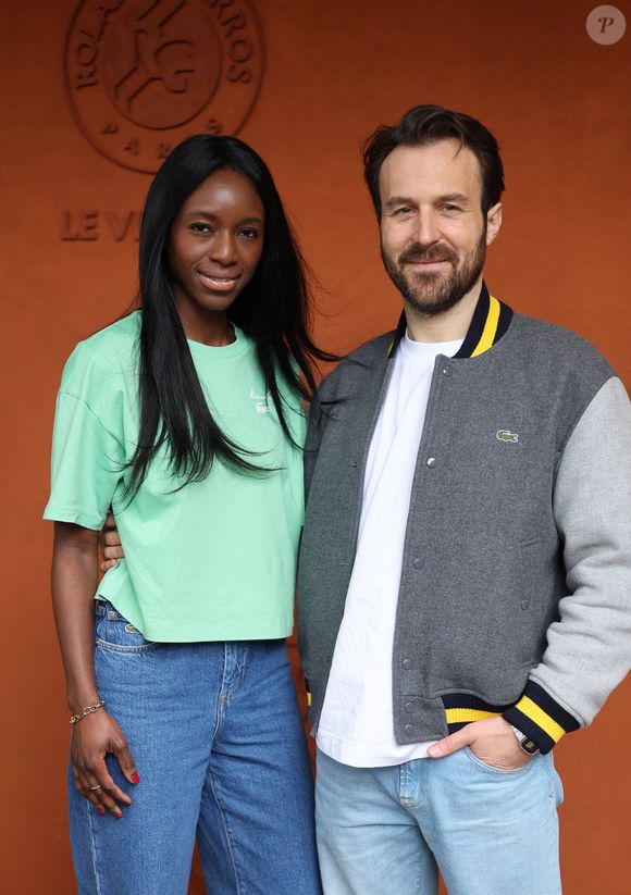 Antoine Gouy et sa compagne Fanta Kaba au village lors des Internationaux de France de Tennis de Roland Garros 2025, à Paris, France, le 6 juin 2025. © Jacovides-Moreau/Bestimage