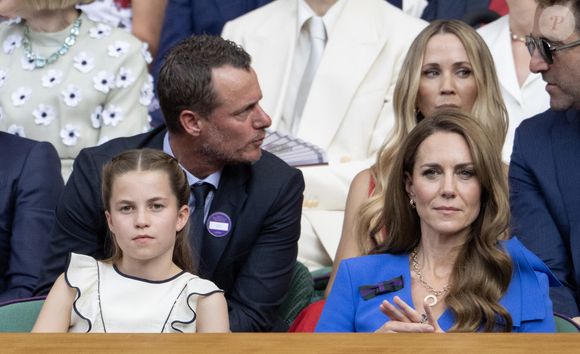 Le prince William, La princess Kate, le prince George et la princess Charlotte assistent à finale homme du tournoi de tennis de Wimbledon le 13 juillet 2025. Photo : GOFF  / BESTIMAGE