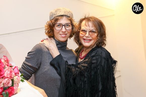 La vente aux enchères en ligne aura lieu du 16 au 20 juin 2026

Semi-exclusif - Claudia Cardinale pose avec sa fille Claudia Squitieri - Claudia Cardinale reçoit la médaille d'honneur du département des Bouches-du-Rhône à Marseille le 14 décembre 2019