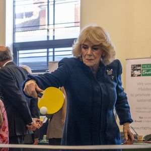 Leurs Majestés, le roi Charles III d'Angleterre et Camilla Parker Bowles, reine consort d'Angleterre, en visite à Middlesbrough, Royaume Uni, le 13 février 2025. © Andy Commins/MirrorPix/Bestimage