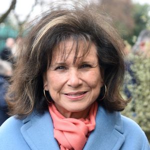 A 78 ans, Anne Sinclair est une grand-mère comblée et une mère sereine quant à l'avenir de ses deux garçons...

Anne Sinclair à Paris, en France  Photo d'Alain Apaydin/Abaca