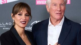 Richard Gere a choisi de quitter les Etats-Unis pour sa femme plus jeune que lui : le couple s'offre une soirée glamour dans le pays où il vit
