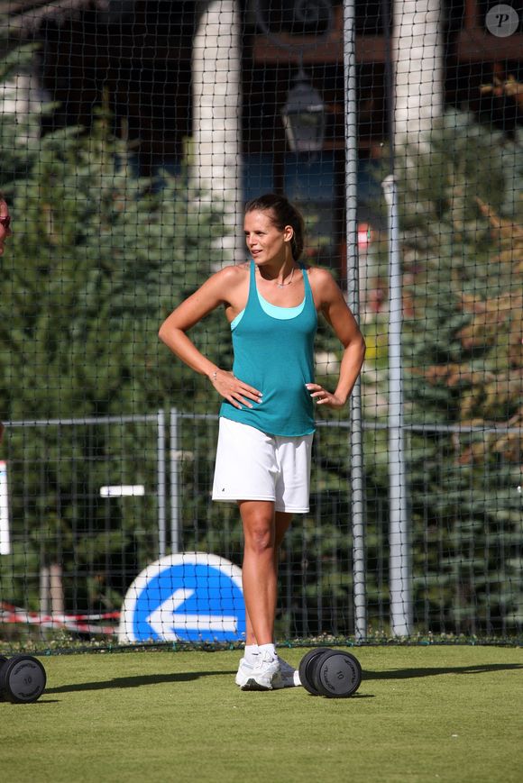 La nageuse française Laure Manaudou participe à une séance d'entraînement à Val-d'Isère, dans les Alpes françaises, en France, le 29 août 2011. Photo by Daniel Giry/ABACAPRESS.COM