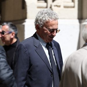Nelson Monfort, journaliste assistant à la cérémonie d'enterrement de Daniel Bilalian à l'église Saint-Pierre de Neuilly-sur-Seine, près de Paris, France, le 22 mai 2025. Photo par Raphael Lafargue/ABACAPRESS.COM