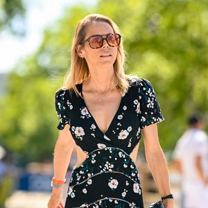 Exclusif - Tiphaine Auzière à l'espace VIP au Longines Paris Eiffel Jumping au pied de la Tour Eiffel sur le Champ-de-Mars à Paris, France, le 21 juin 2025. © Perusseau-Veeren/Bestimage