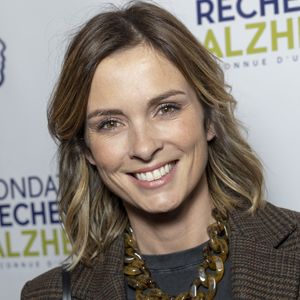 Isabelle Ithurburu au photocall du concert du gala des 20 ans de la fondation Recherche Alzheimer "2 générations chantent pour la 3ème" à l'Olympia à Paris le 18 mars 2024.
© Cyril Moreau / Bestimage