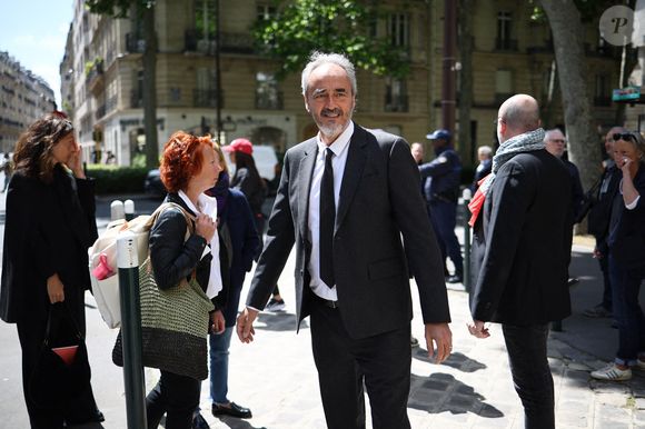 François Brabant, journaliste français assistant à la cérémonie d'enterrement de Daniel Bilalian à l'église Saint-Pierre de Neuilly-sur-Seine, près de Paris, France, le 22 mai 2025. Photo par Raphael Lafargue/ABACAPRESS.COM
