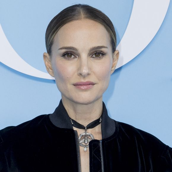 "Mes enfants sont toujours une source d’enthousiasme, car on les voit grandir et devenir les individus qu’ils sont. Et puis, j’ai passé beaucoup de temps avec mes amis, leurs enfants et les miens ; c’est vraiment amusant.", a-t-elle confié à nos confrères américains

Natalie Portman au photocall du défilé de mode féminine Dior printemps-été 2025 lors de la Fashion Week de Paris (PFW), à Paris, France, le 24 septembre 2024. © Olivier Borde/Bestimage