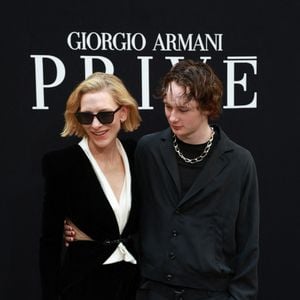 Cate Blanchett et son fils Ignatius Martin Upton au défilé Giorgio Armani Privé "Collection Haute Couture Automne/Hiver 2026-2027" lors de la Fashion Week de Paris, le 7 juillet 2026.
Florian Lavielle / Bestimage