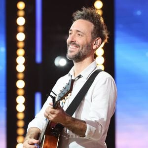 Il sera en concert le 15 novembre 2025 à la Seyne-sur-Mer.

Charlie Winston lors de la 37ème édition du Téléthon sur le plateau de France 2, avec pour parrain Vianney. Le 9 décembre 2023. © Coadic Guirec / Bestimage