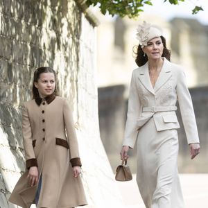 La princesse Catherine (Catherine "Kate" Middleton, princesse de Galles), la princesse Charlotte (La princesse Charlotte de Galles), la messe traditionnelle de Pâques à la chapelle Saint-Georges à Windsor, Royaume-Uni, 5 avril 2026.  Dana Press / Bestimage
