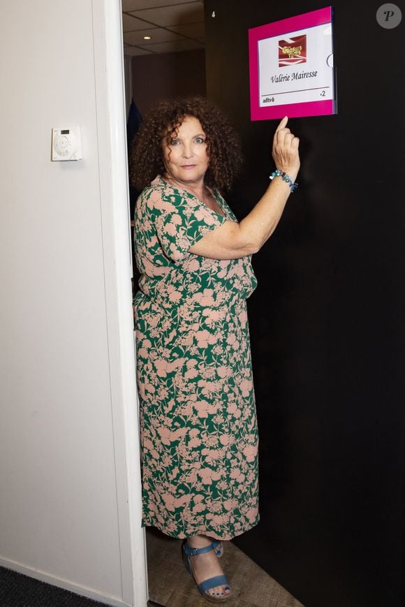 Exclusif - Valerie Mairesse  - Backstage de l'enregistrement de l'émission "Les Grosses Têtes Prime", présentée par L.Ruquier et diffusée le 2 octobre à 21h05 sur France 2. 
Les Grosses Têtes vous invitent à une nouvelle soirée placée sous le signe de l’humour, ce samedi.
Culture générale, jeux en pagaille, happening en tous genres… L.Ruquier met le paquet pour vous faire passer une soirée que vous n’êtes pas prêts d’oublier !
Comme d’habitude, des invités de haut niveau viendront jouer avec nos Grosses Têtes.
© Jack Tribeca / Bestimage
