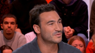 Valentin Kretz (L'Agence) "ne dort pas beaucoup la nuit en ce moment", il revient sur la naissance inattendue de son deuxième fils avec Charina